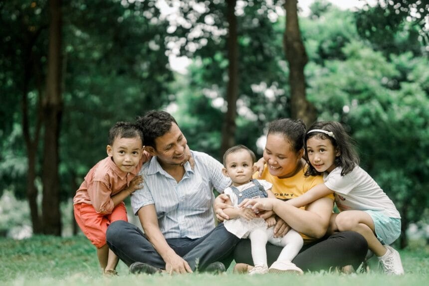parent-helping-child-with-mental-health-scaled-1