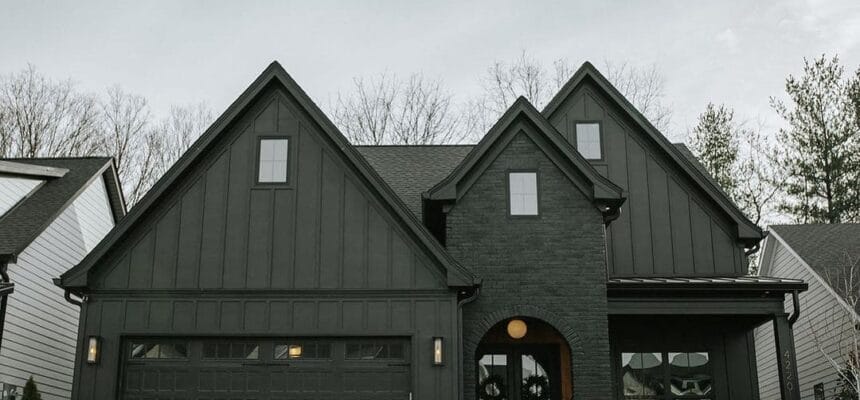 13-Stunning-Black-Board-and-Batten-Homes-for-a-Modern-Exterior-Look-1