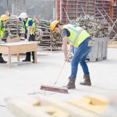 65d7ccb01b6e268b3c89cc82_Construction-Cleaning-1_wLogo