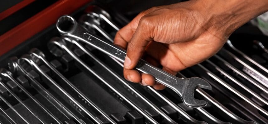 Automotive-Tool-Suppliers-Types-Tools-Buying-Tips