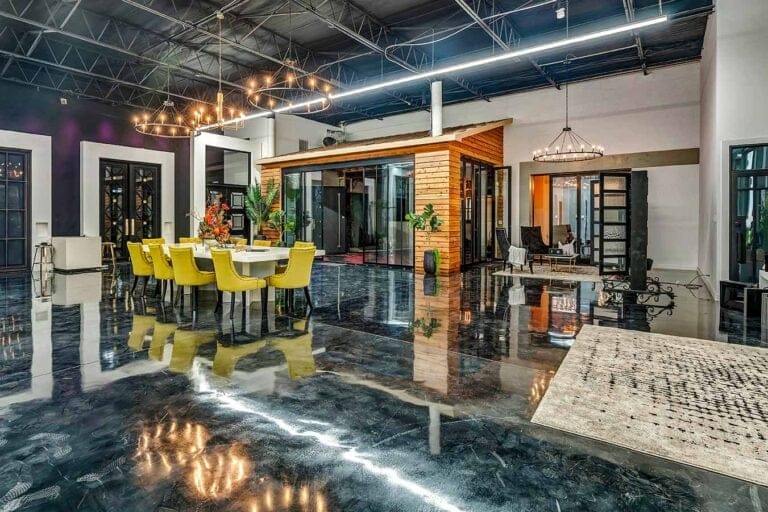 DallasShowroom3-768x512-1