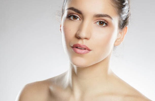 Does-Diamond-Peels-Help-Rejuvenate-Skin-With-Minimal-Peeling