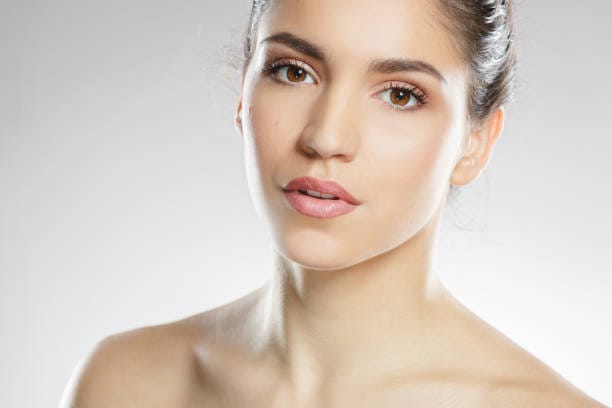 Does-Diamond-Peels-Help-Rejuvenate-Skin-With-Minimal-Peeling