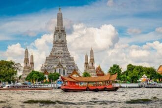 Featured-image-Wat-Arun-Bangkok-Thailand-1244x700-1
