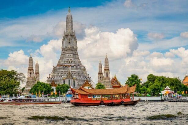 Featured-image-Wat-Arun-Bangkok-Thailand-1244x700-1