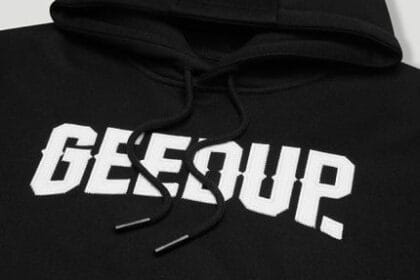 Geedup-Hoodie-Cities-BlackWhite-3-430x538-1