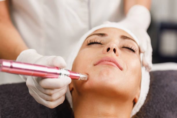 Is-Microneedling-Suitable-for-All-Skin-Tones