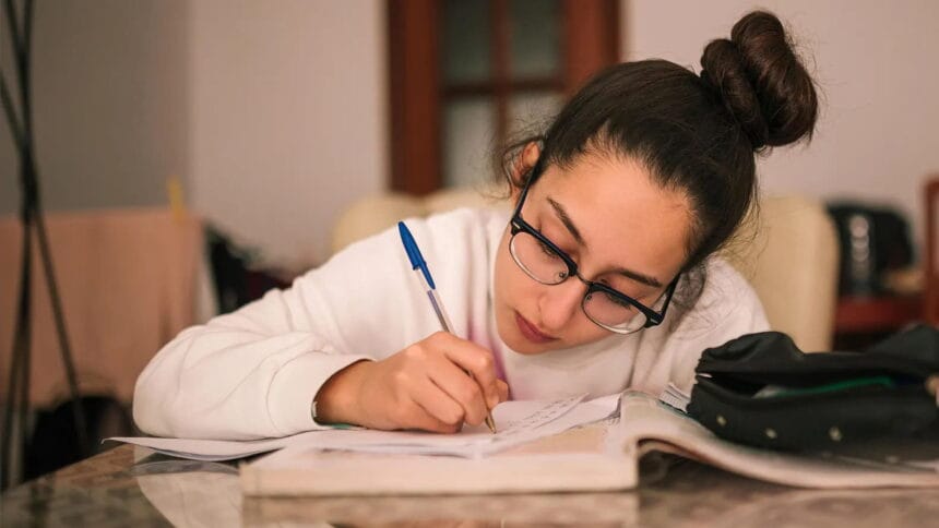Research-Proposal-Writing-Help-in-UAE-–-A-Complete-Guide-for-Students