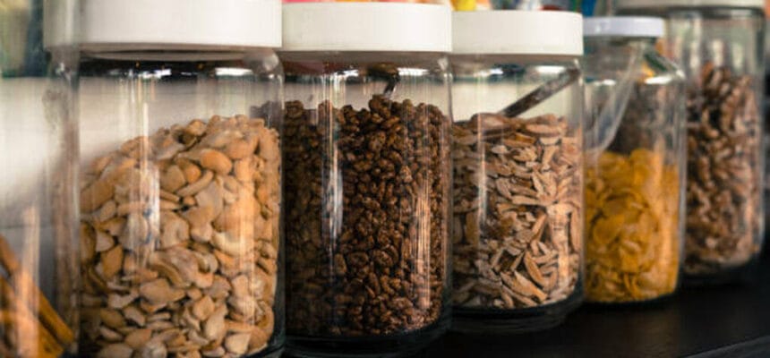 What-Are-the-Dos-and-Donts-of-Using-Plastic-Jars-for-Food-Storage