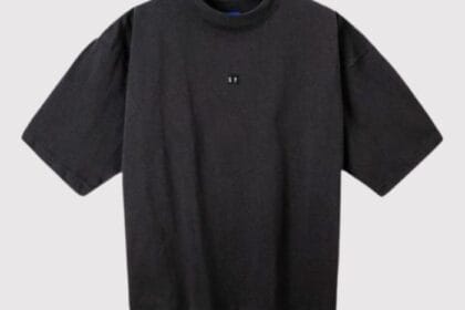 Yeezy-Gap-X-Kanye-Season-6-Oversized-Shirt-Black-2