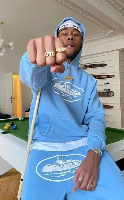 corteiz-hoodie-blue-2-1