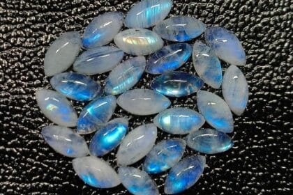 natural-moonstone-gemstone