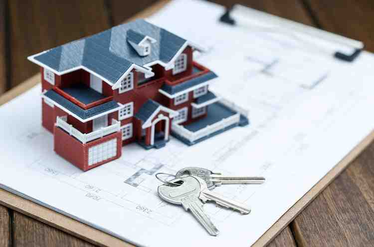 villa-house-model-key-drawing-retro-desktop-real-estate-sale-concept-1