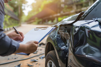 Car_accident_insurance_small