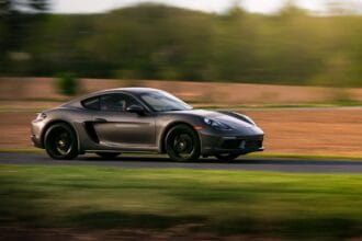 automobile-5330343_1280