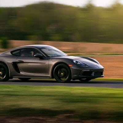 automobile-5330343_1280