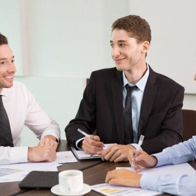 compressed_business-team-holding-meeting