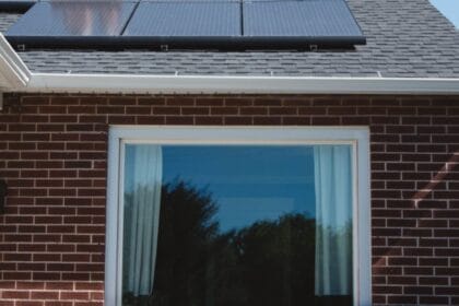 xsolar-pv-system-installed-roof.jpg.pagespeed.ic_.vc9_Qh2eqw